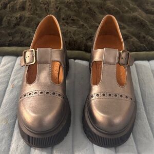 Silver Buckle Mary Jane Shoes